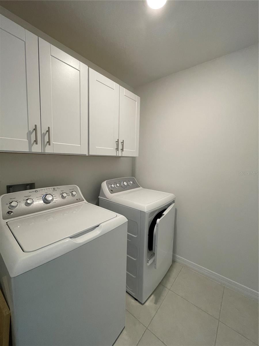 TOWNES/VERIDIAN - Residential Lease