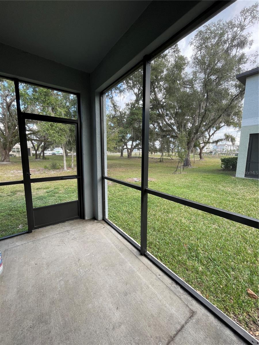 TOWNES/VERIDIAN - Residential Lease