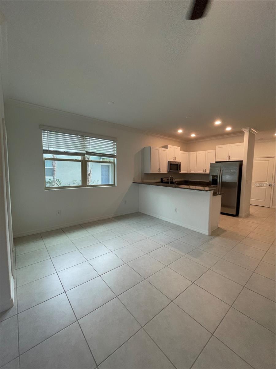 TOWNES/VERIDIAN - Residential Lease