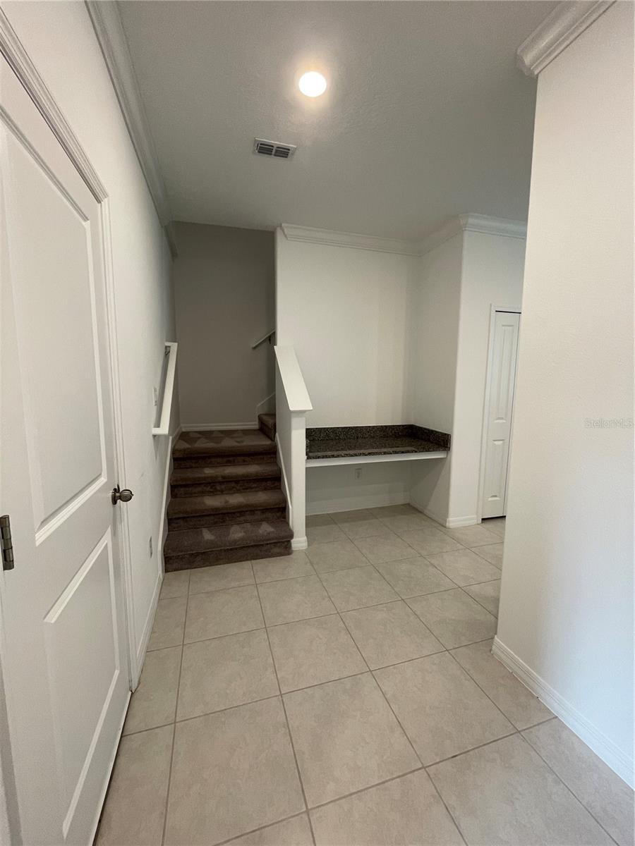 TOWNES/VERIDIAN - Residential Lease