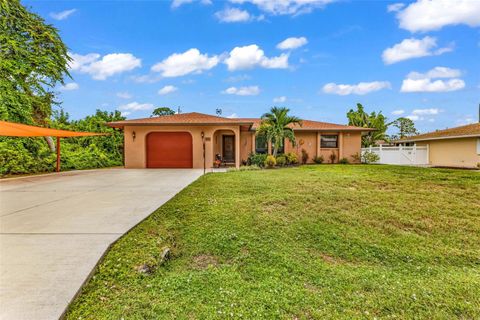 Photo of 960 Porpoise Road, Venice, FL 34293 (MLS # C7515365)
