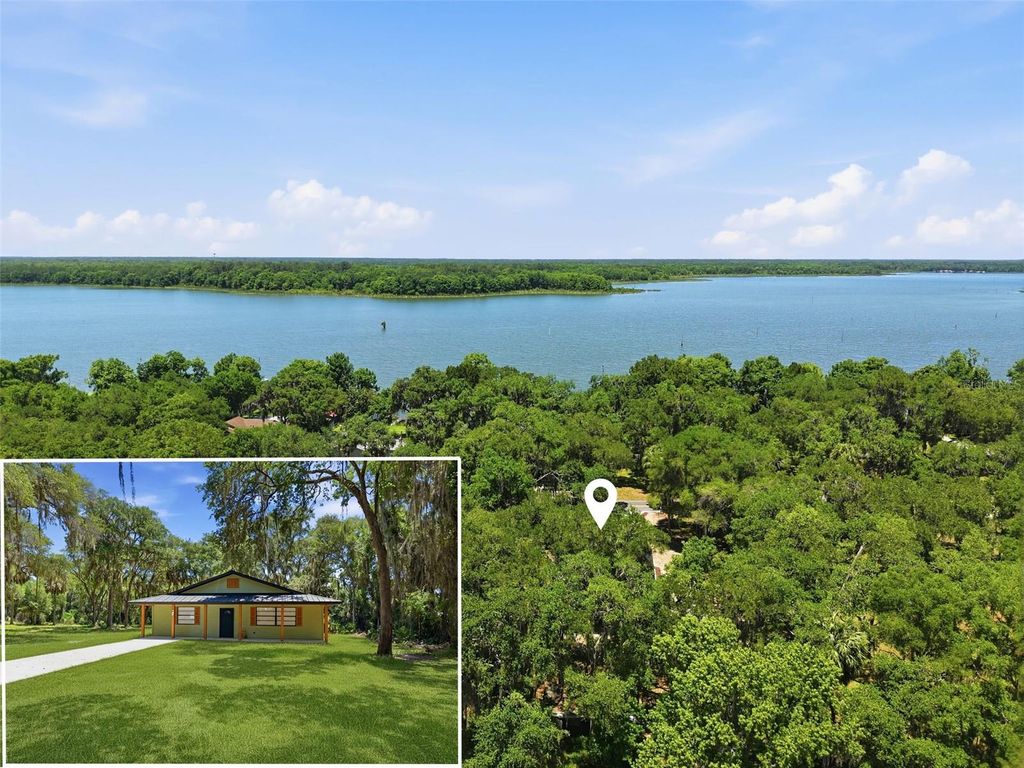 Photo of 9900 W Riverwood Drive, Crystal River, FL 34428 (MLS # W7885940)