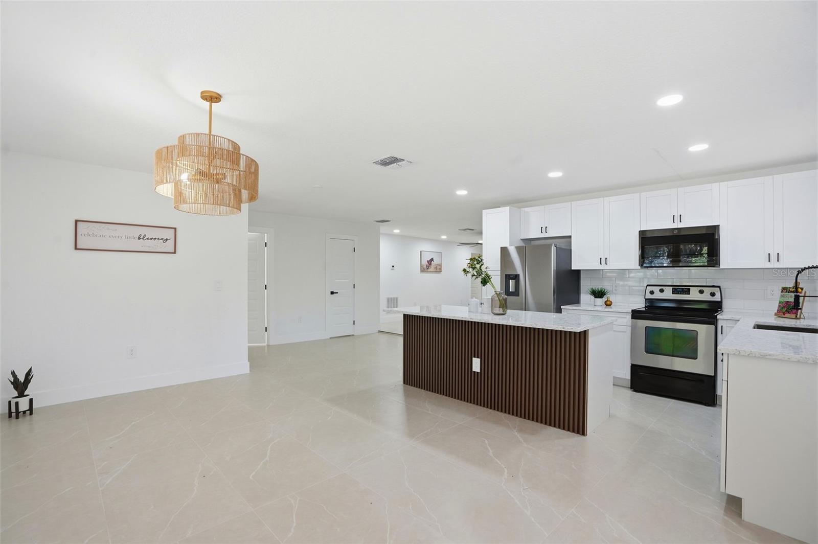 RIVERWOOD SHORES - Residential