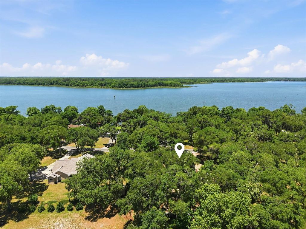 Photo of 9900 W Riverwood Drive, Crystal River, FL 34428 (MLS # W7885940)