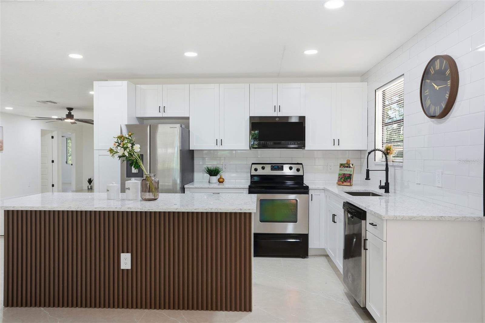 RIVERWOOD SHORES - Residential