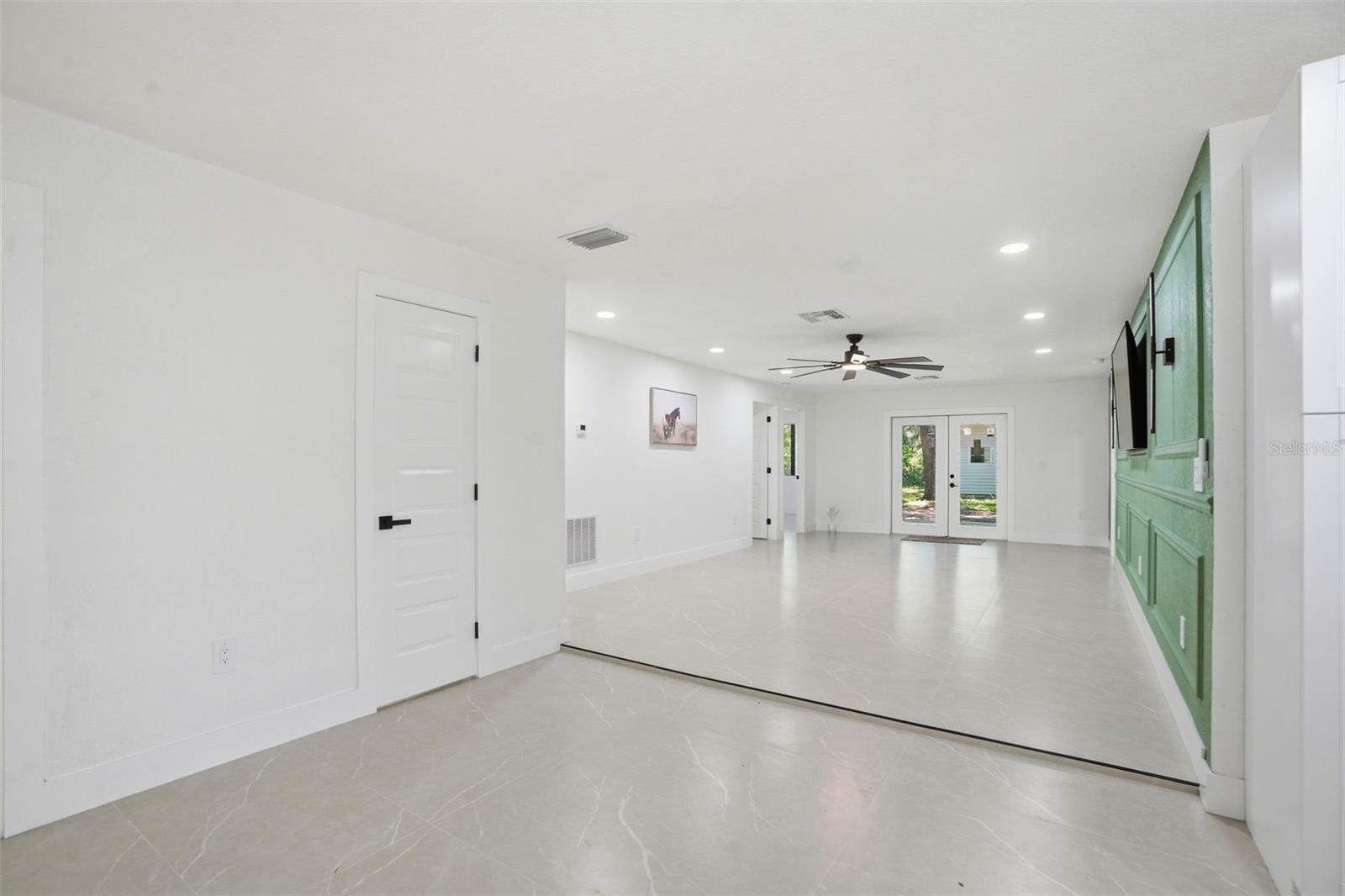 RIVERWOOD SHORES - Residential