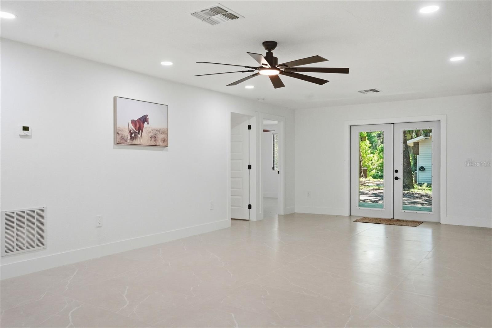 RIVERWOOD SHORES - Residential