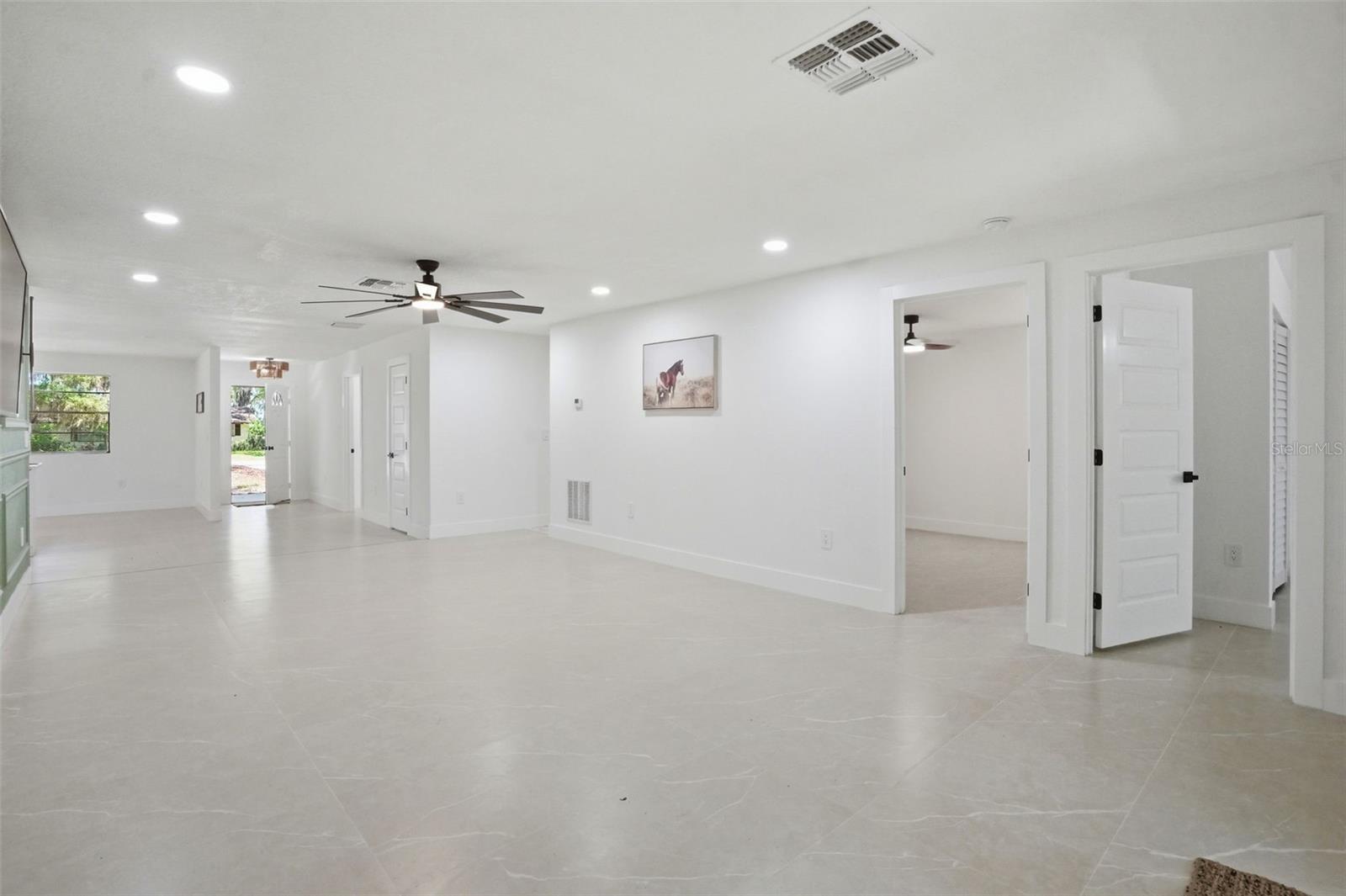 RIVERWOOD SHORES - Residential