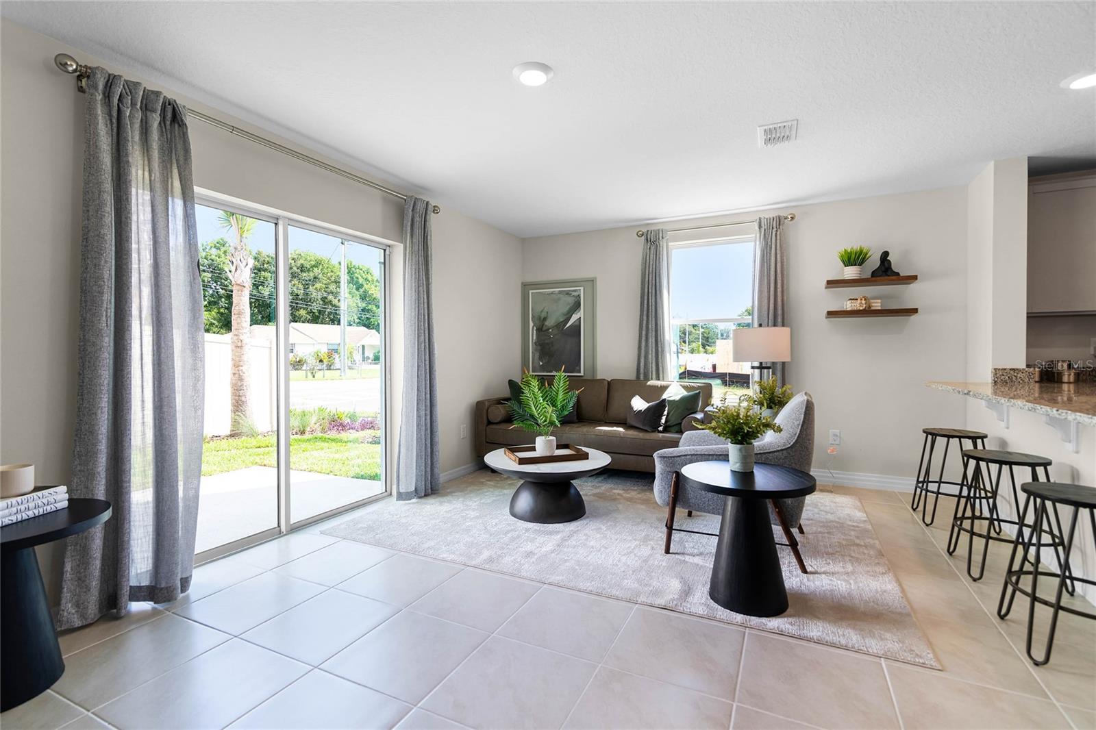 VINEYARDS TWNHMS - Residential