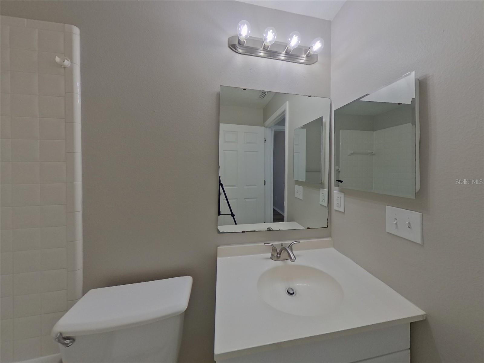 CHATHAM PARK AT SAUSALITO PH 2 - Residential Lease