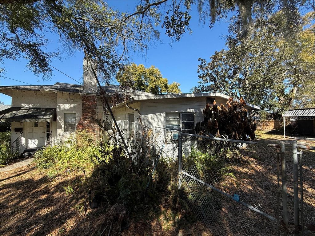 Photo of 732 7th Street NE, Winter Haven, FL 33881 (MLS # L4958841)