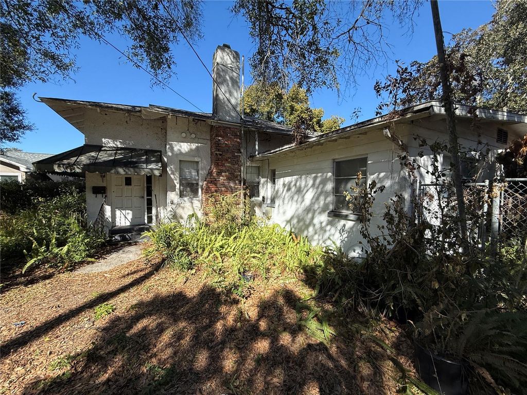 Photo of 732 7th Street NE, Winter Haven, FL 33881 (MLS # L4958841)