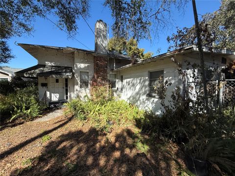 Photo of 732 7th Street NE, Winter Haven, FL 33881 (MLS # L4958841)