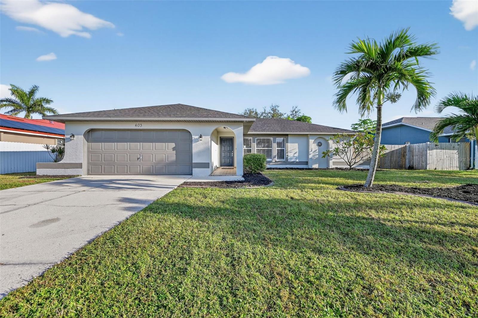 CAPE CORAL - Residential