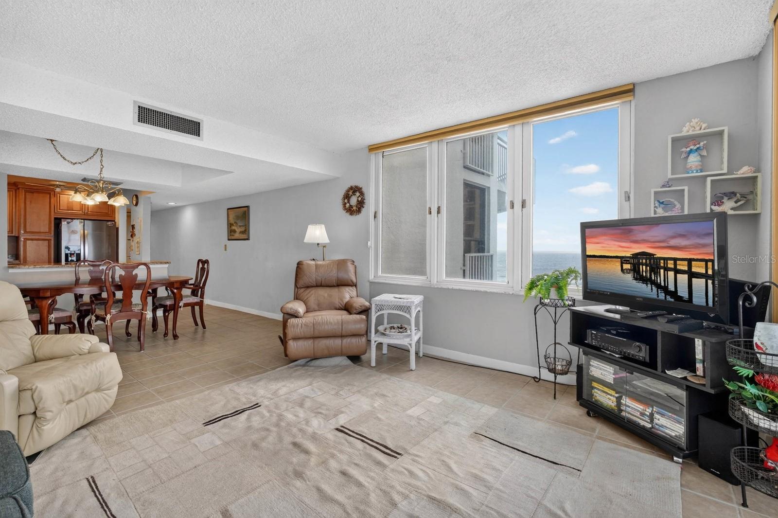 3047 S ATLANTIC AVENUE J010