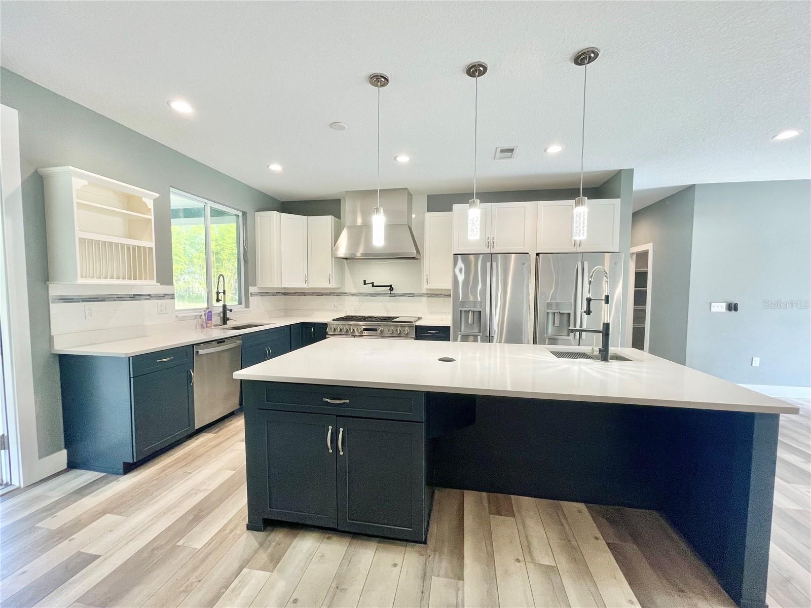 EDGECLIFF - Residential