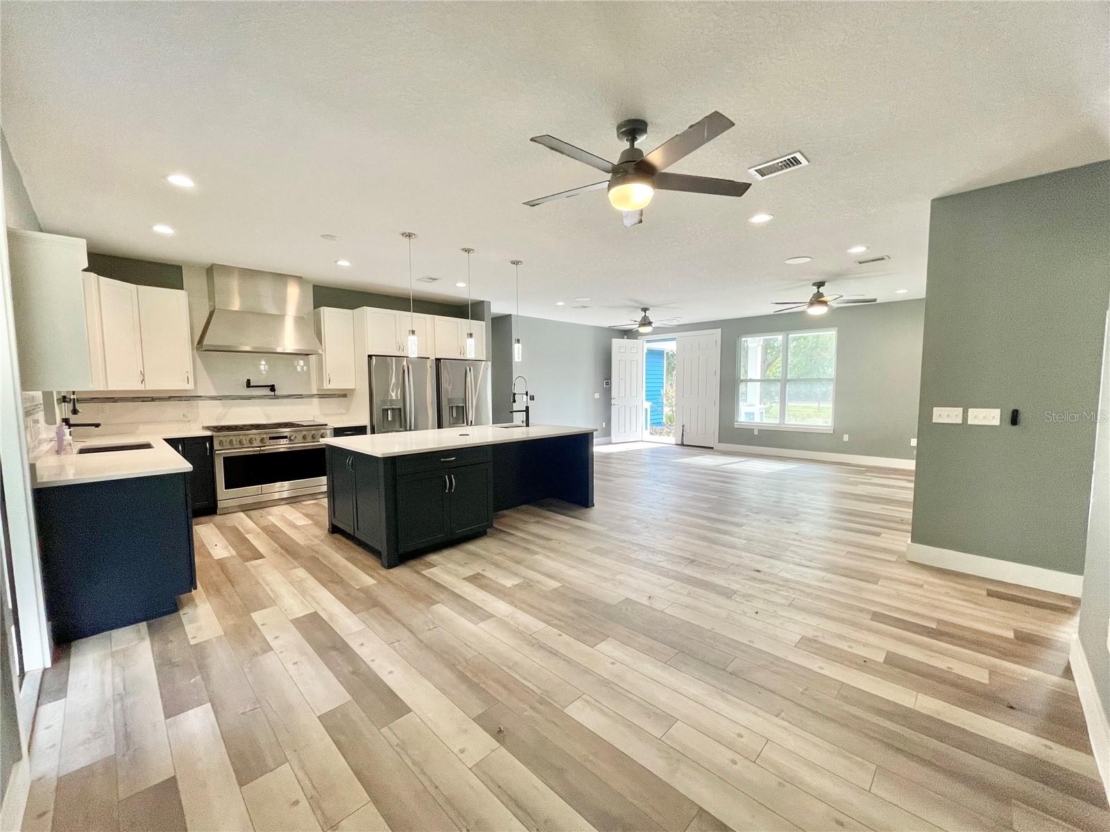 EDGECLIFF - Residential