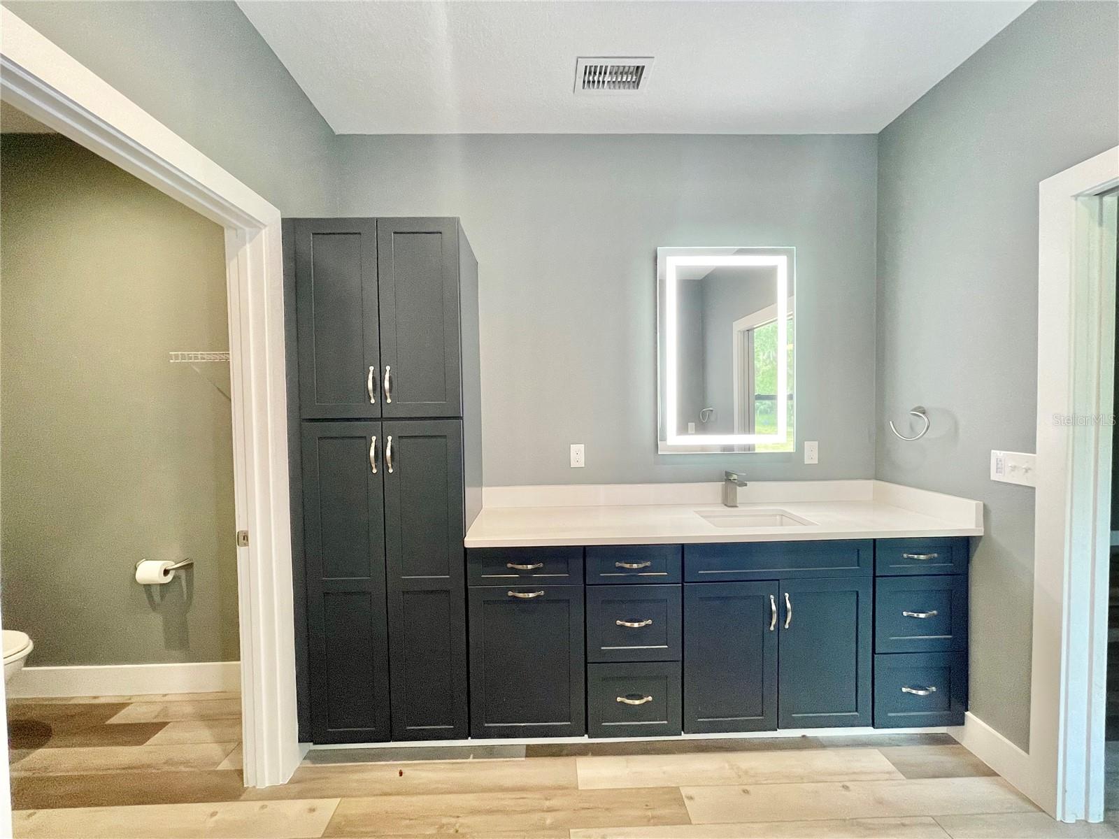 EDGECLIFF - Residential