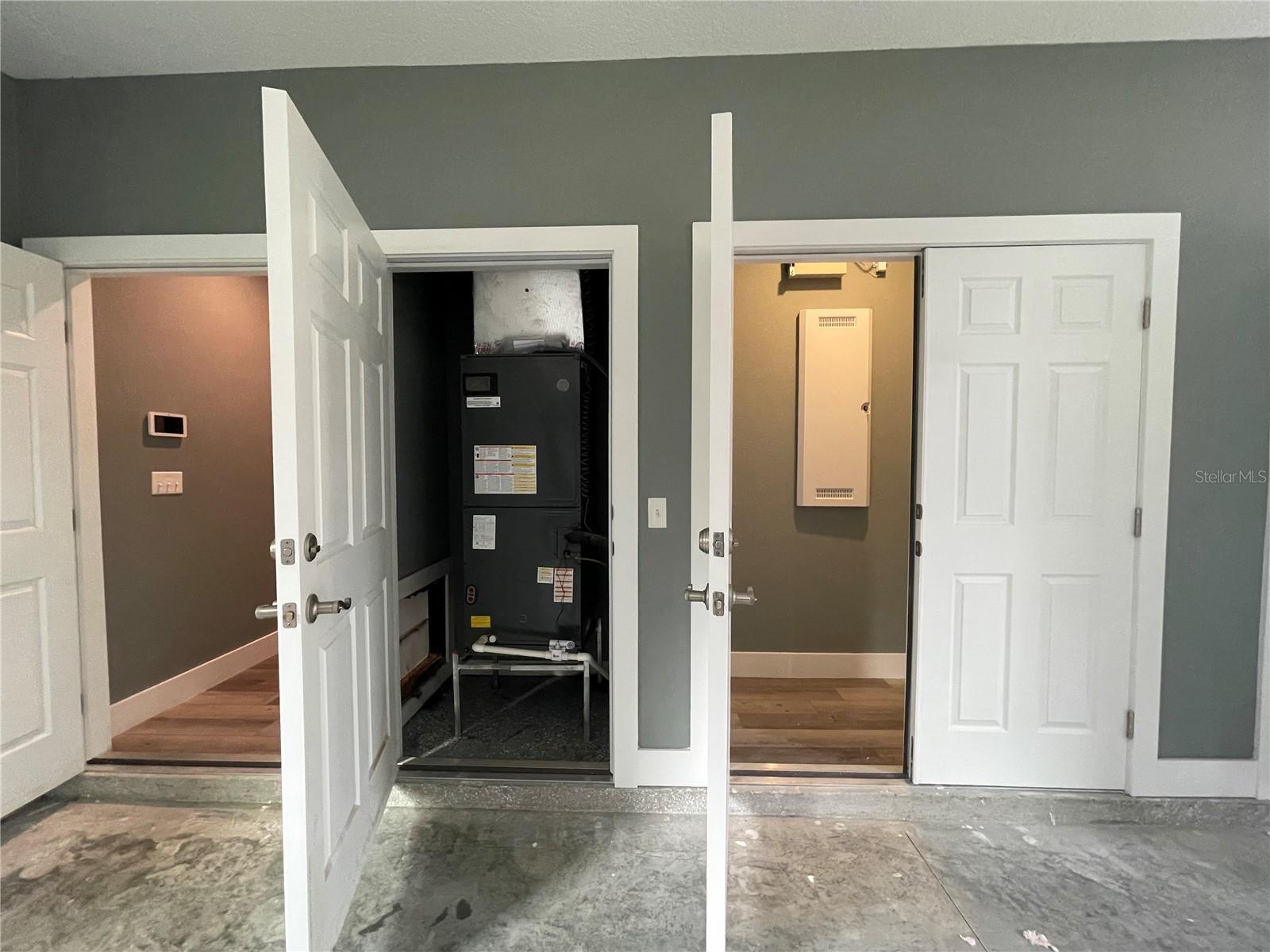 EDGECLIFF - Residential