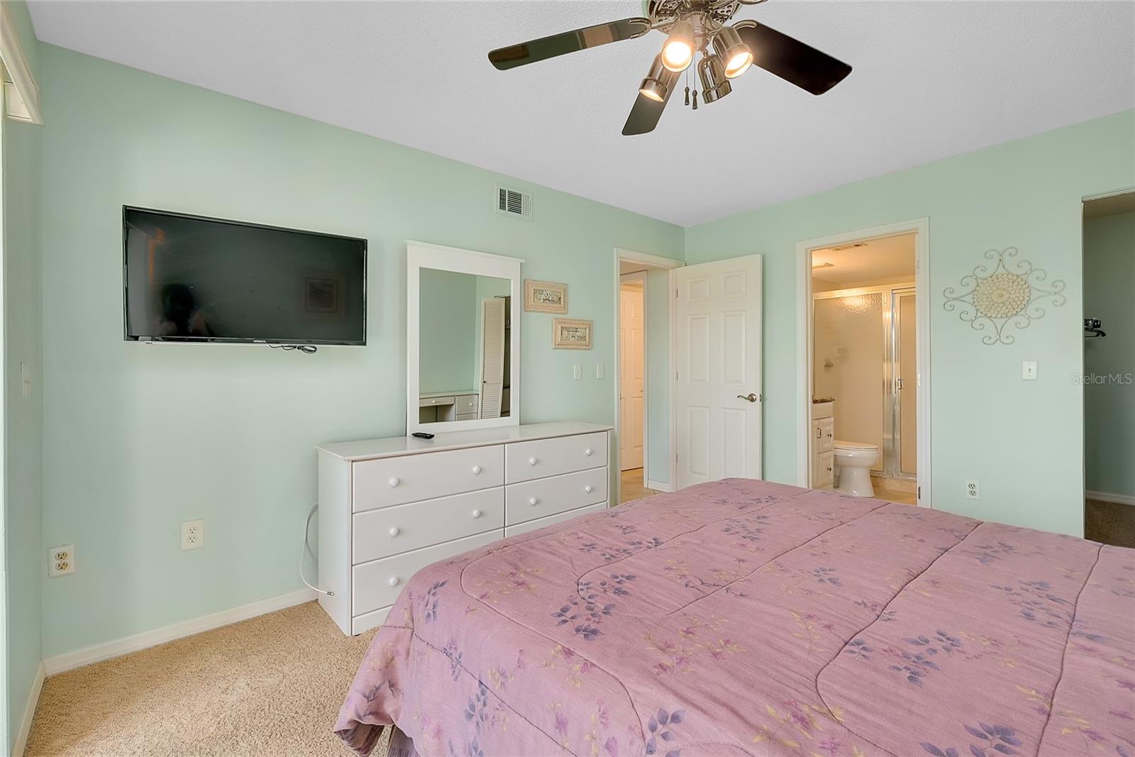 BIRD BAY V - Residential