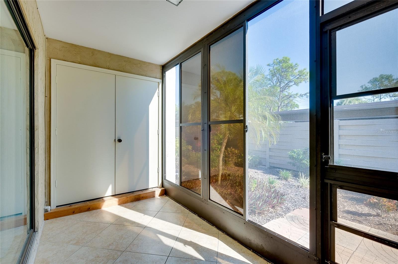 BIRD BAY V - Residential