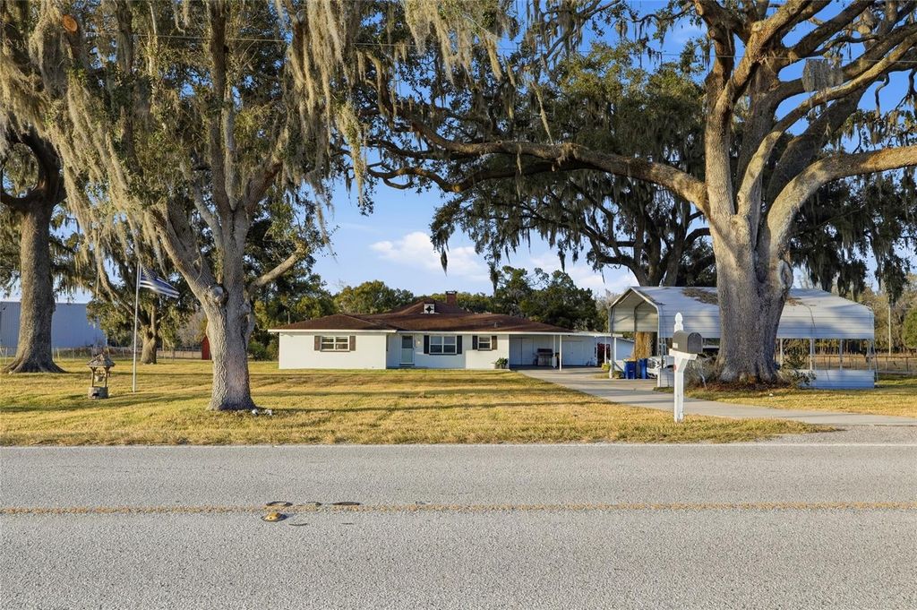 Photo of 31505 Saint Joe Road, Dade City, FL 33525 (MLS # TB8470782)