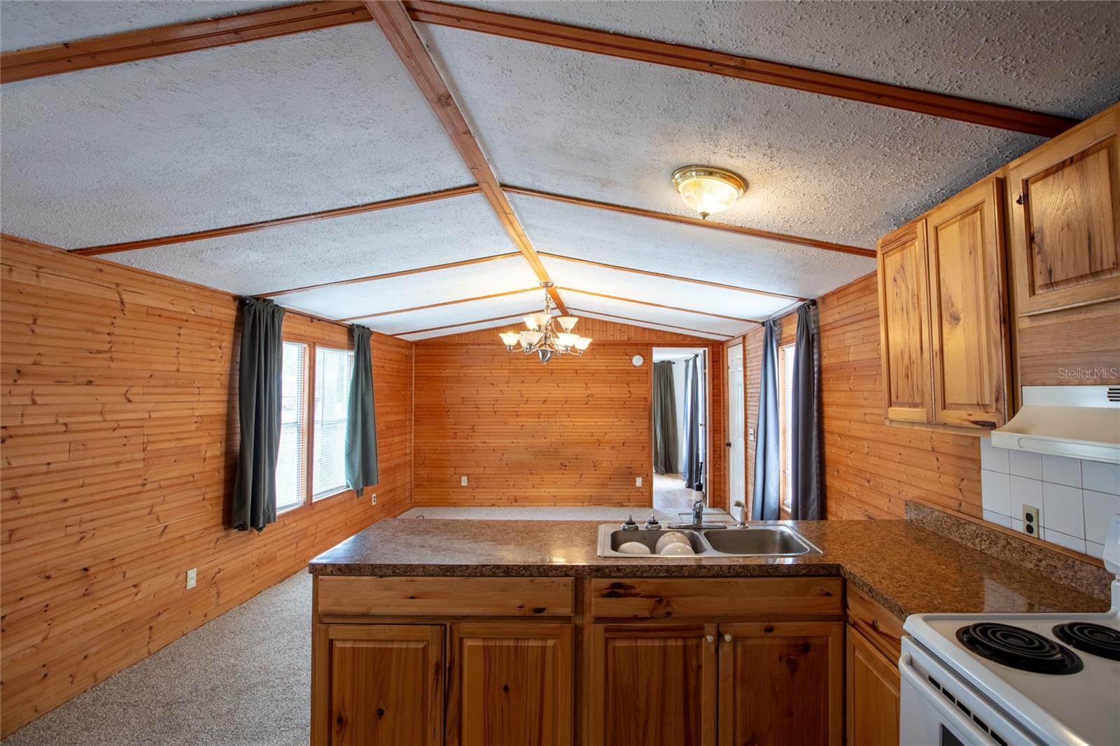 HIGHRIDGE ESTATES - Residential