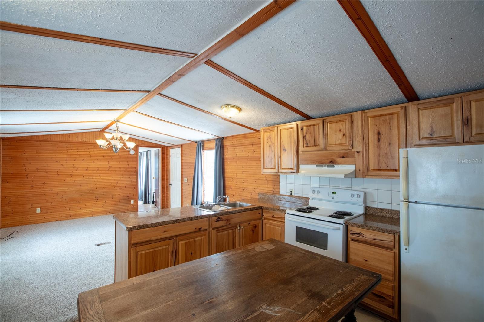 HIGHRIDGE ESTATES - Residential