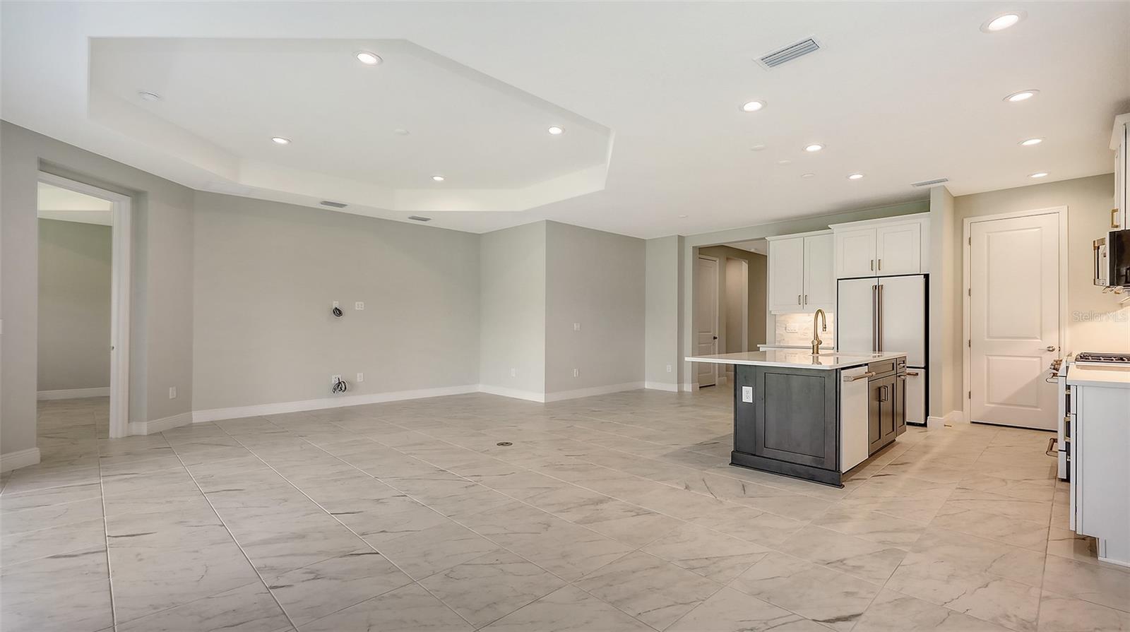 PALM GROVE AT LAKEWOOD RANCH - Residential