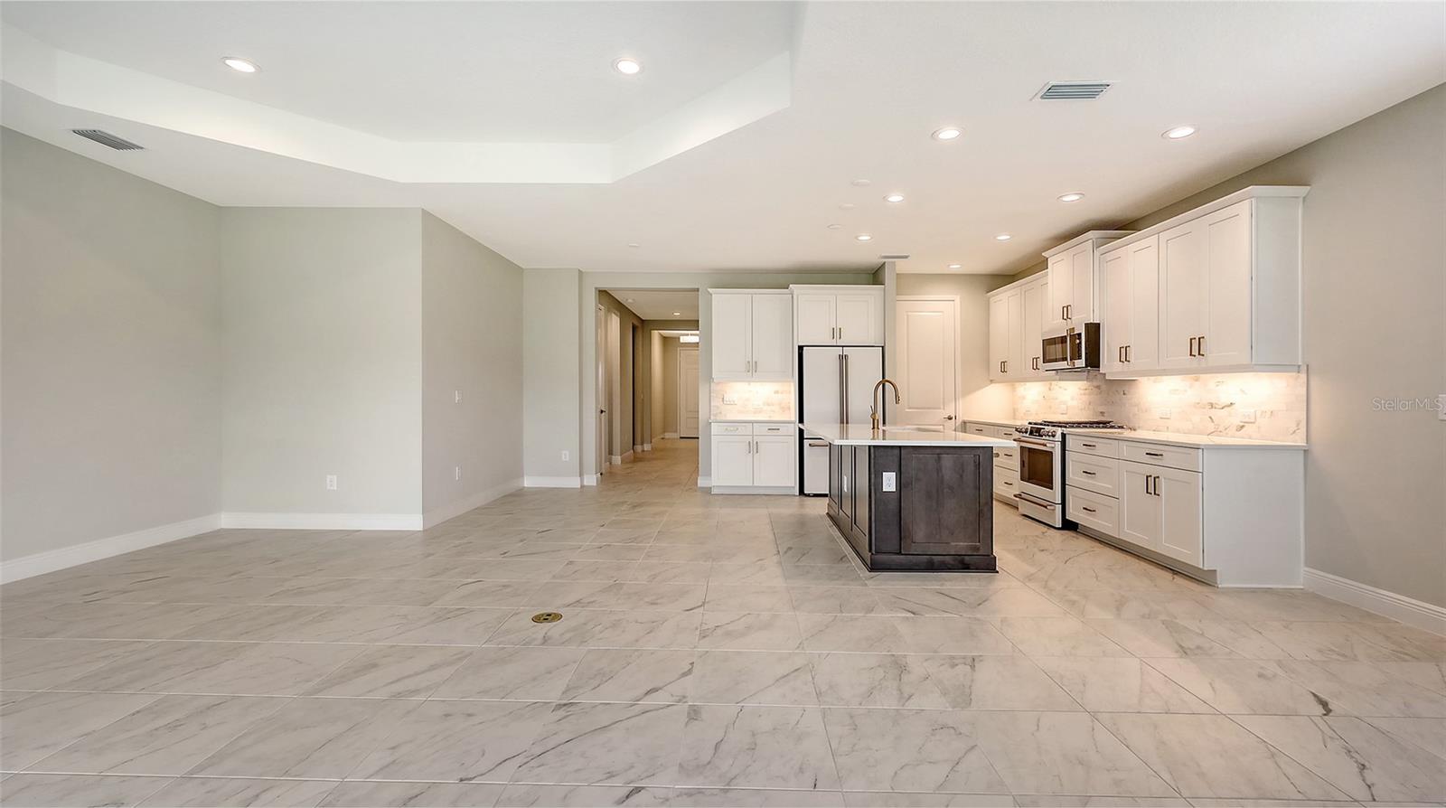 PALM GROVE AT LAKEWOOD RANCH - Residential