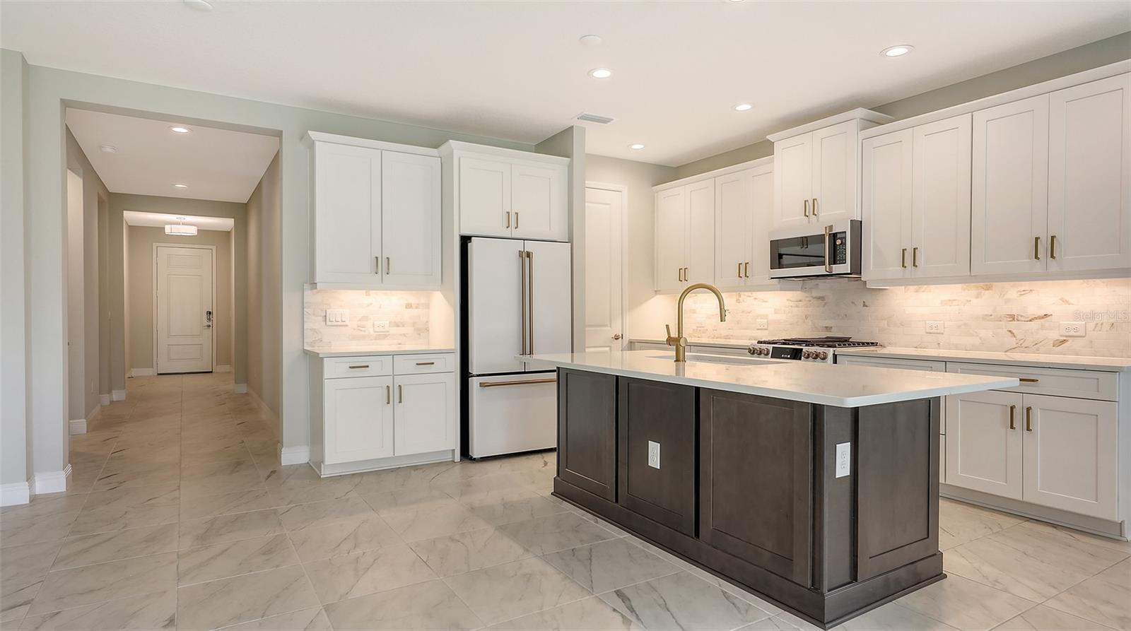 PALM GROVE AT LAKEWOOD RANCH - Residential