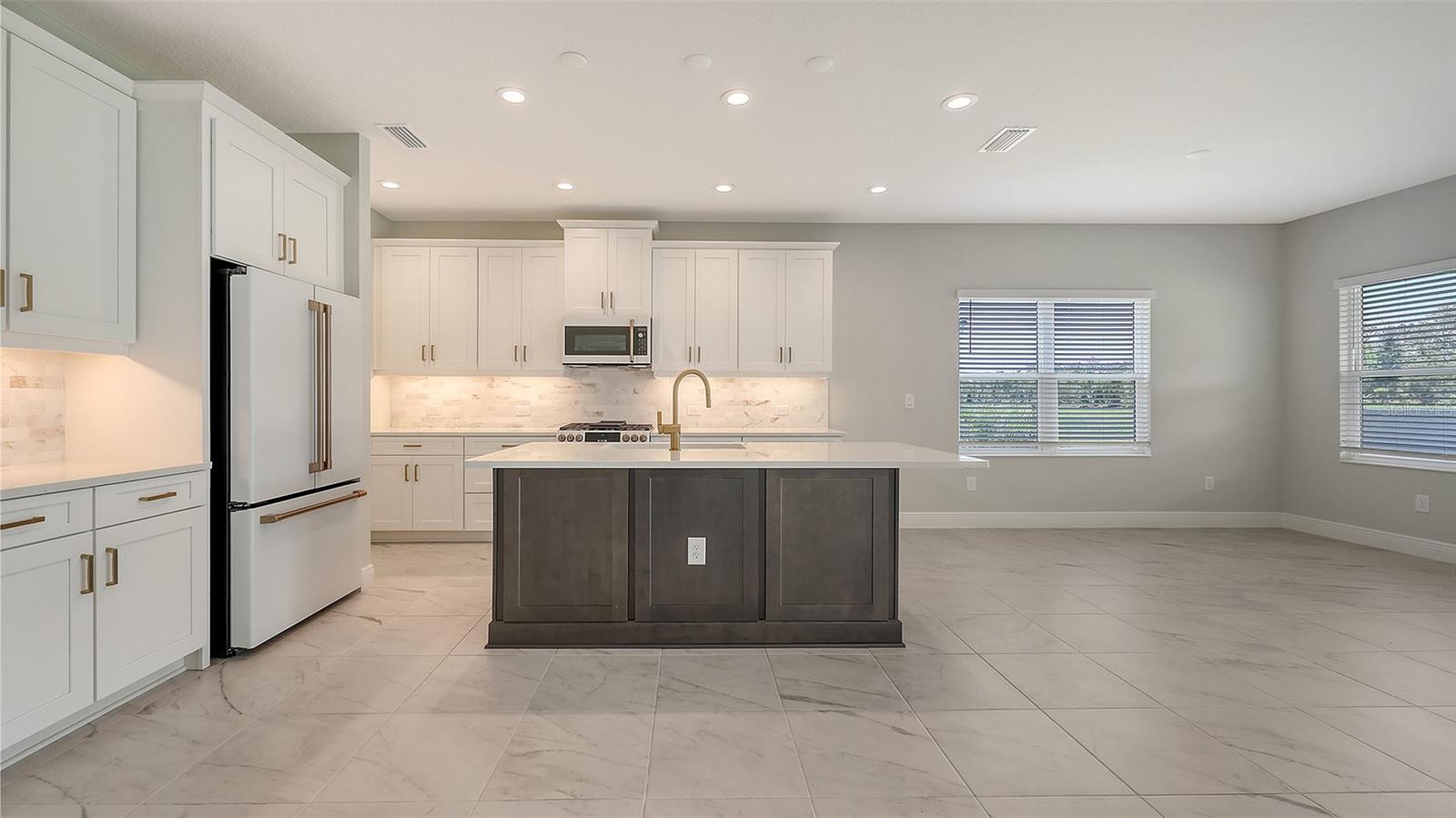 PALM GROVE AT LAKEWOOD RANCH - Residential