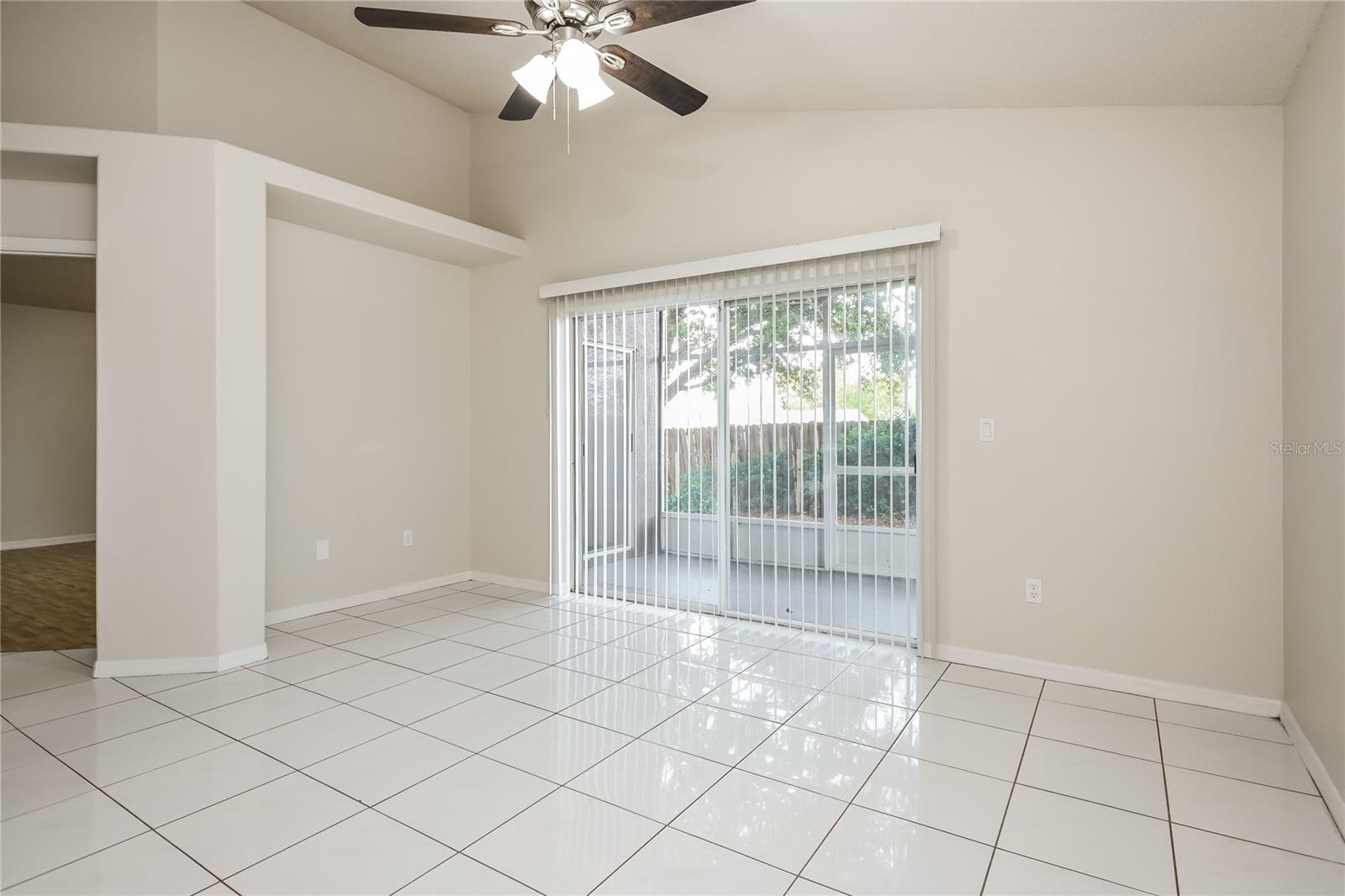 HEMINGWAY PLACE PH 01 REP - Residential Lease