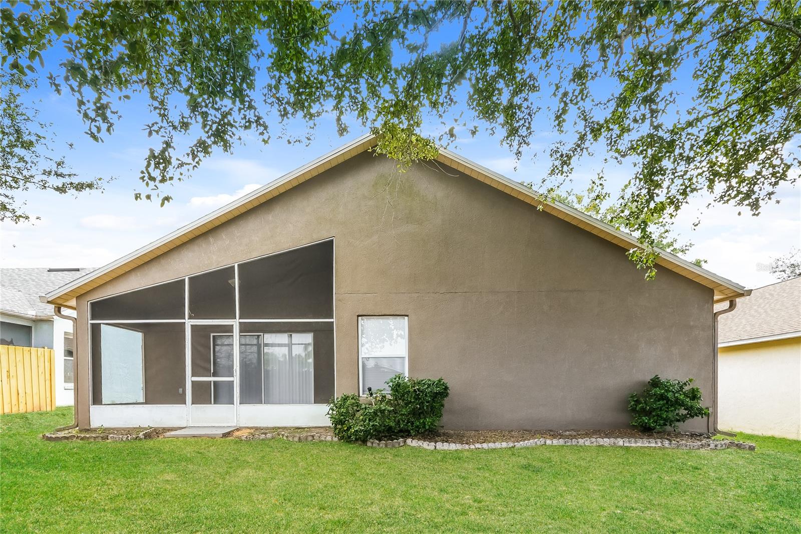 HEMINGWAY PLACE PH 01 REP - Residential Lease