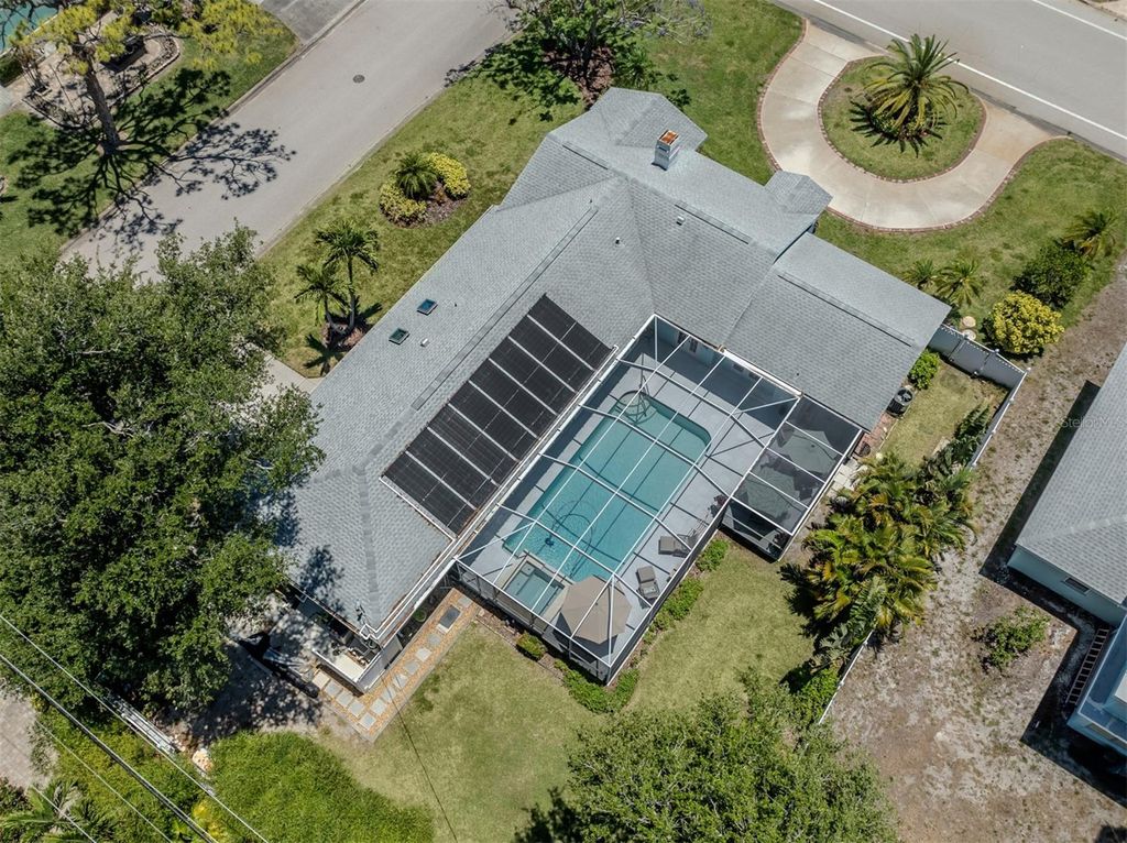 Photo of 500 Alhambra Road, Venice, FL 34285 (MLS # N6144388)