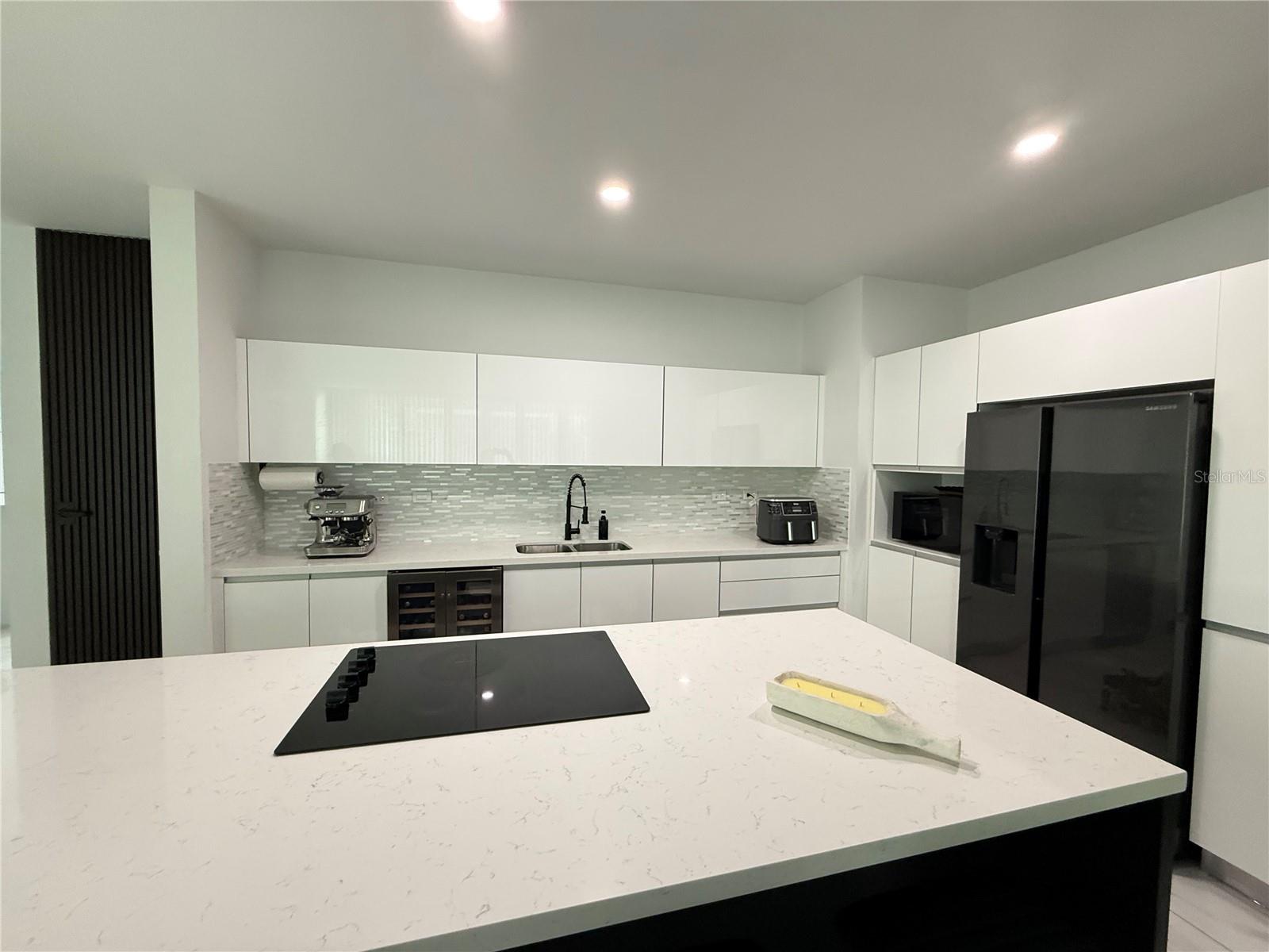 RIVIERA VILLAGE - Residential