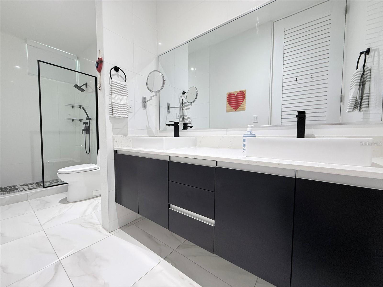 RIVIERA VILLAGE - Residential