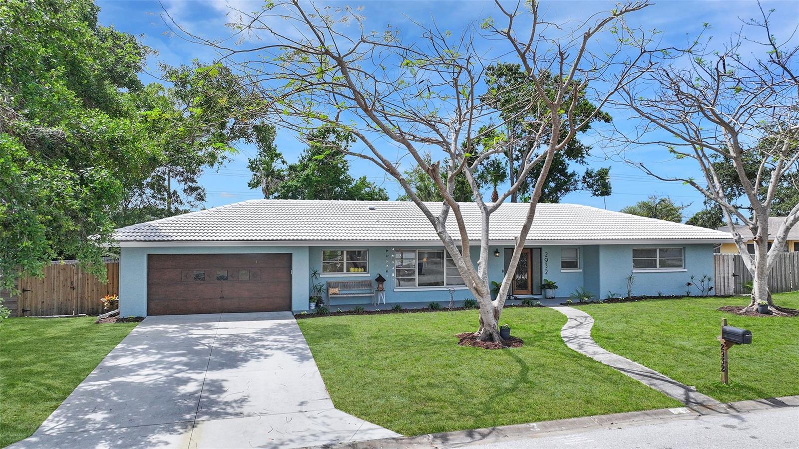 2932 UPPER TANGELO DRIVE