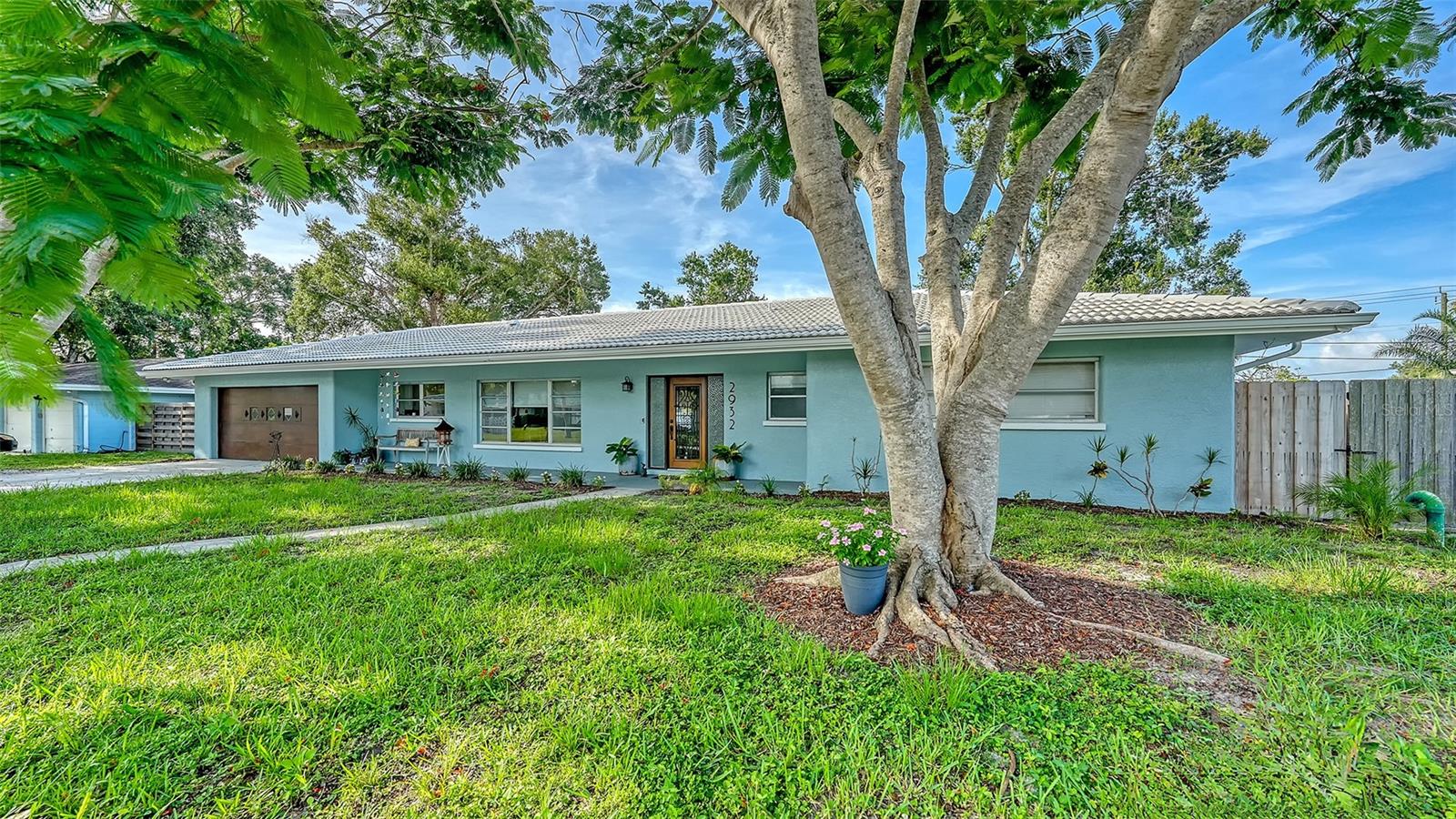 2932 UPPER TANGELO DRIVE