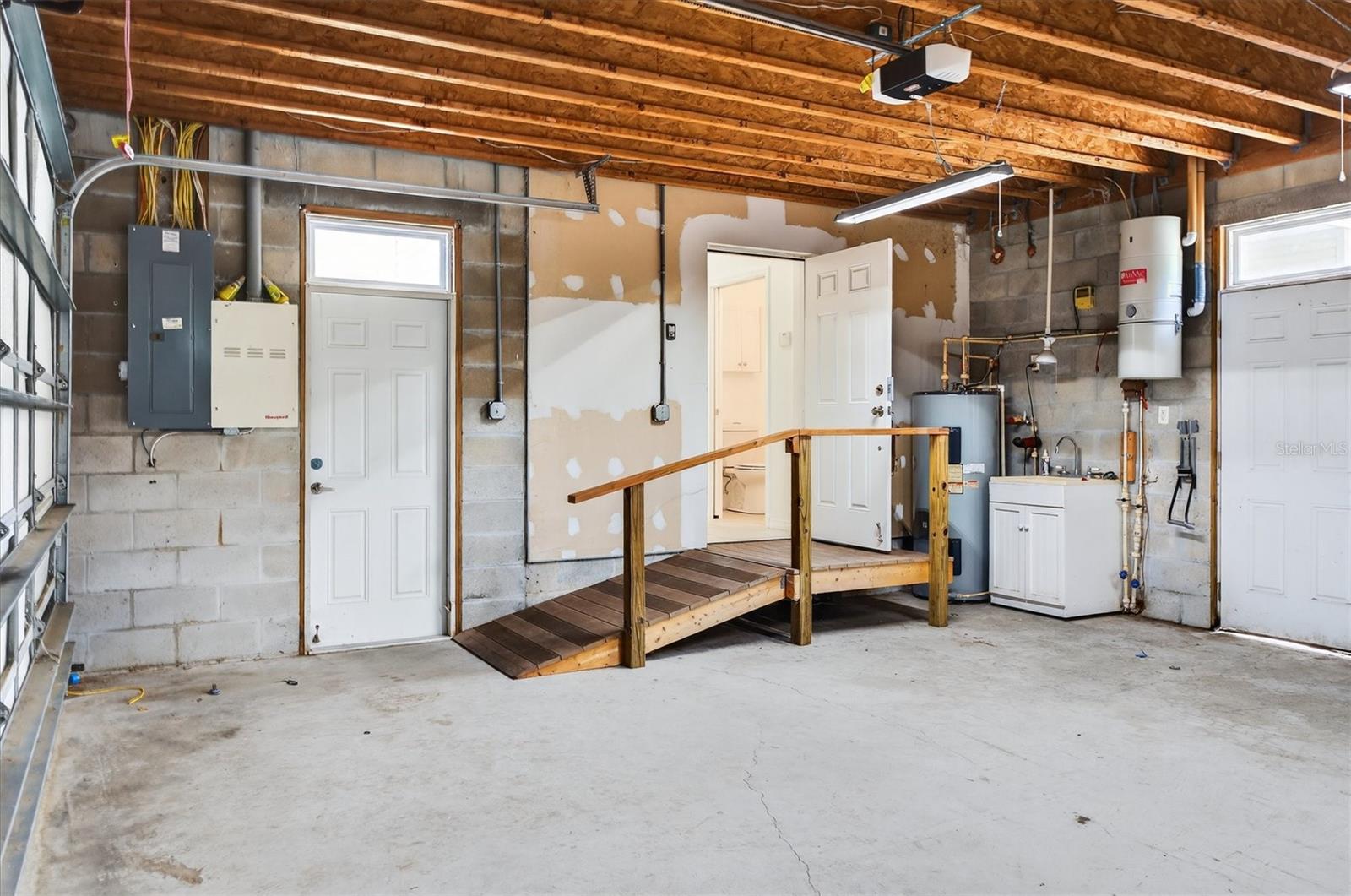 ZEPHYRHILLS COLONY CO - Residential