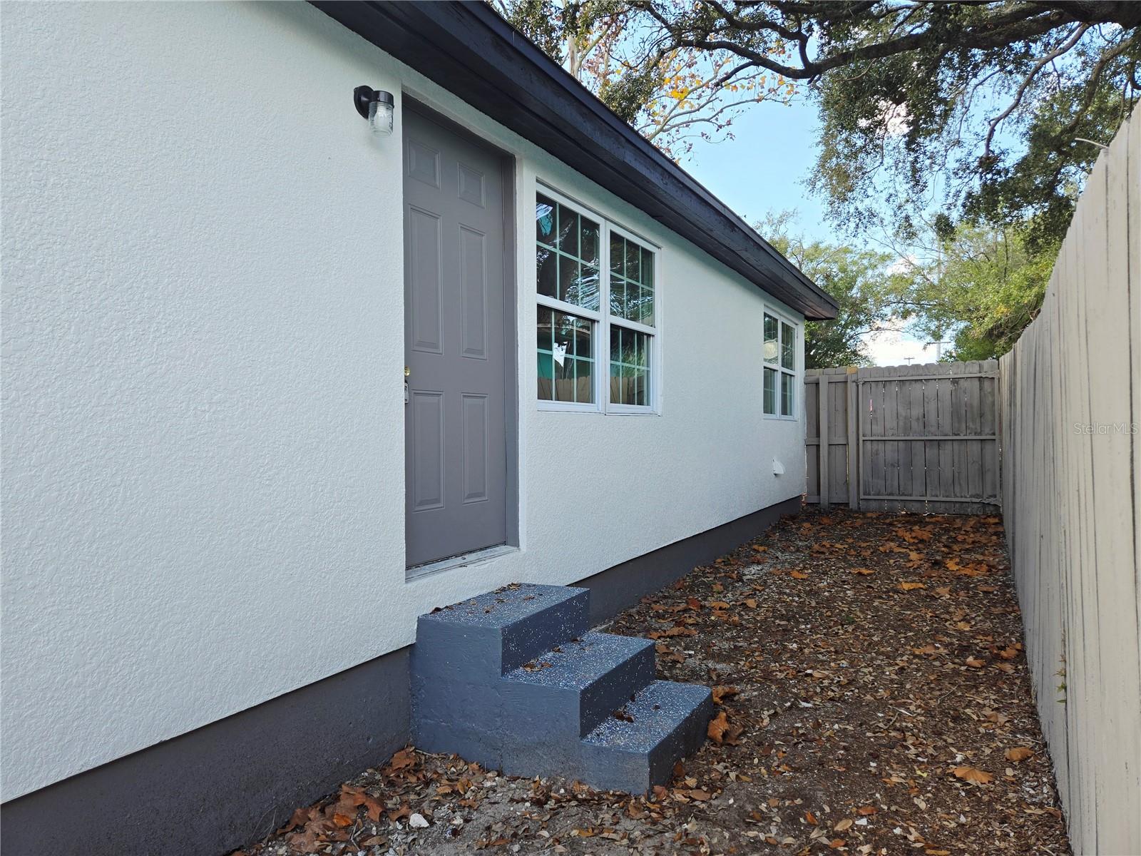 TAMPAS NORTH SIDE COUNTRY CLU - Residential