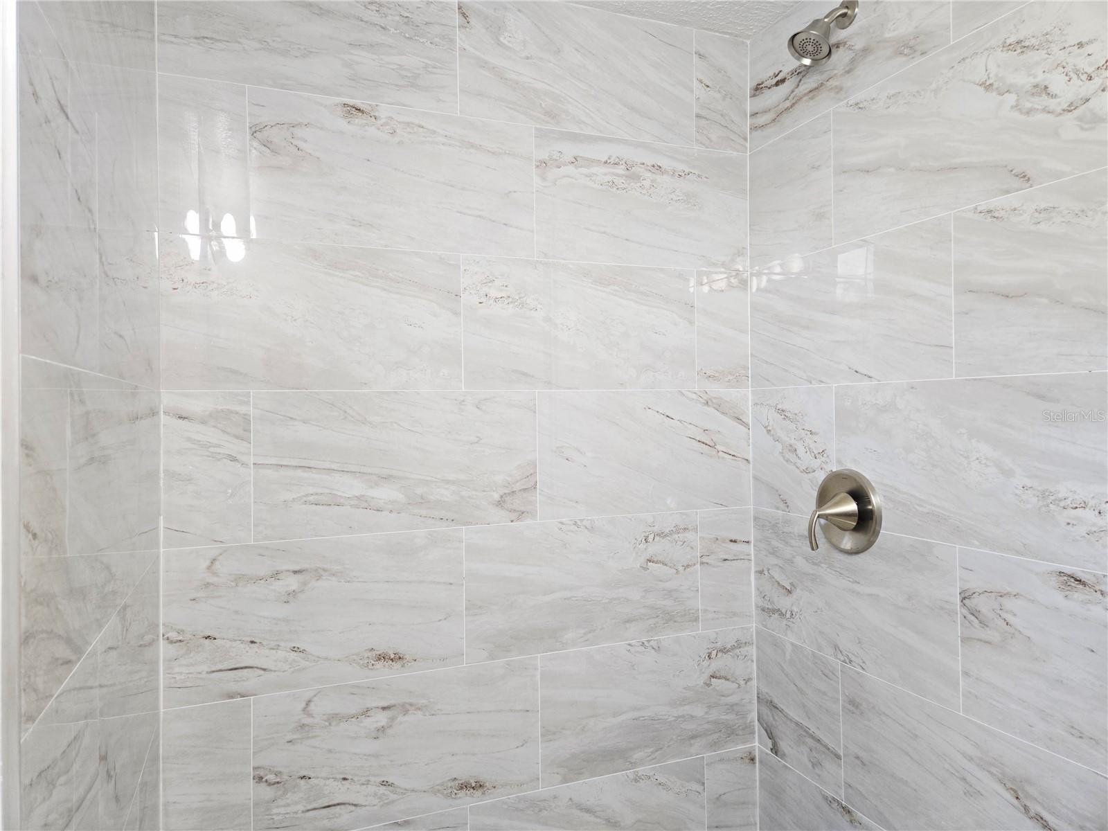 TAMPAS NORTH SIDE COUNTRY CLU - Residential