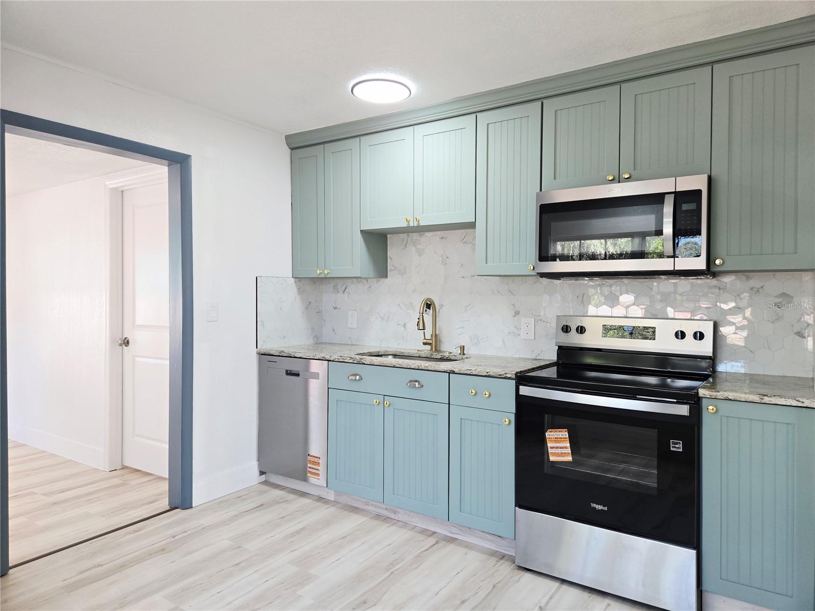 TAMPAS NORTH SIDE COUNTRY CLU - Residential