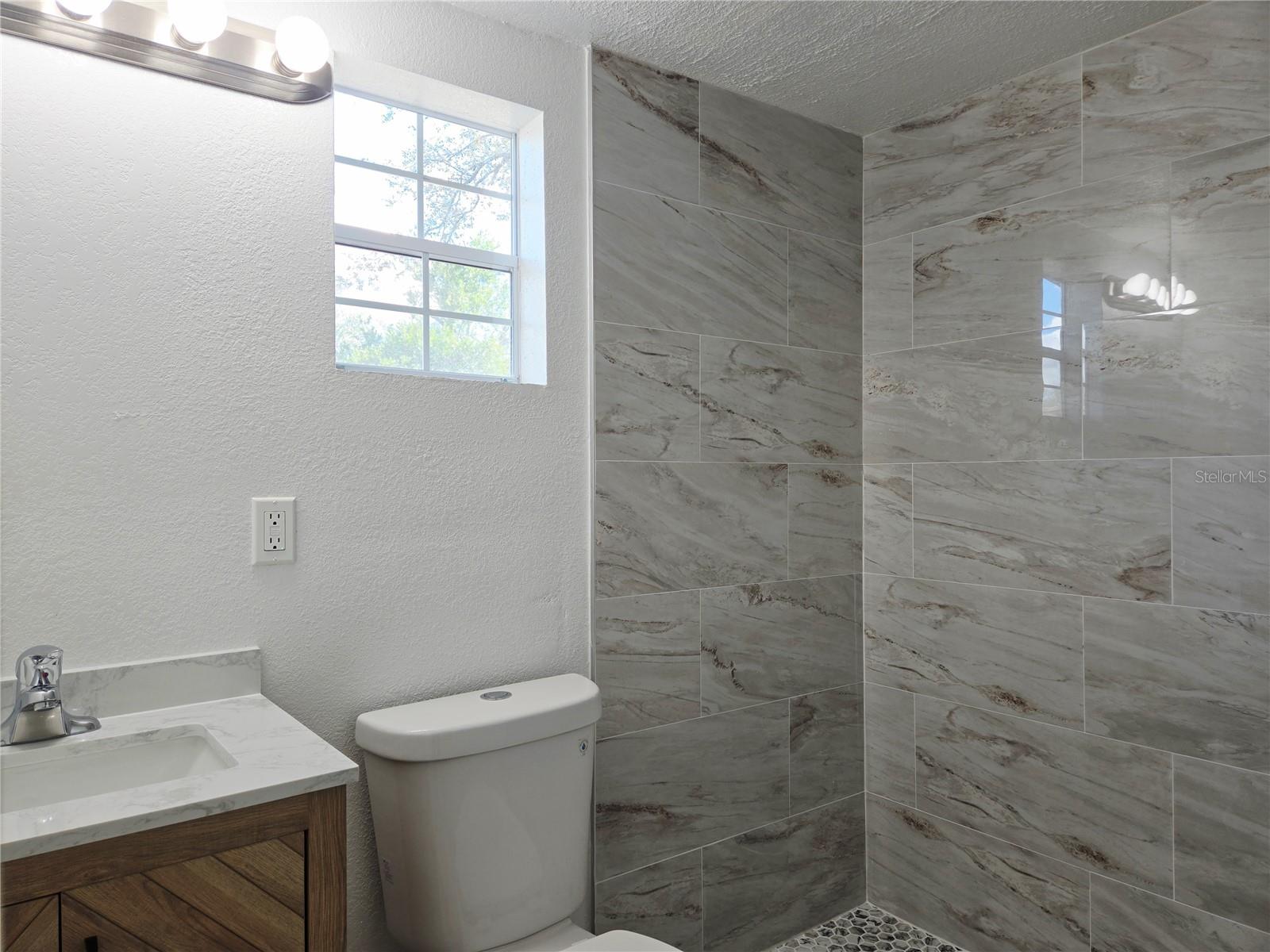 TAMPAS NORTH SIDE COUNTRY CLU - Residential