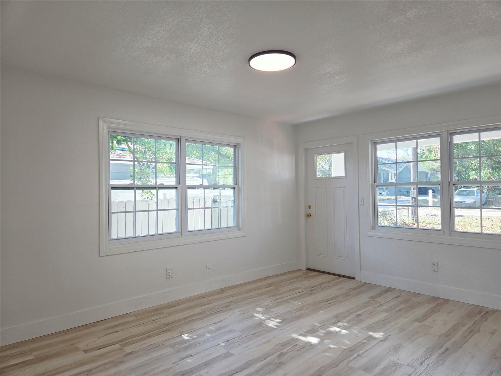 TAMPAS NORTH SIDE COUNTRY CLU - Residential