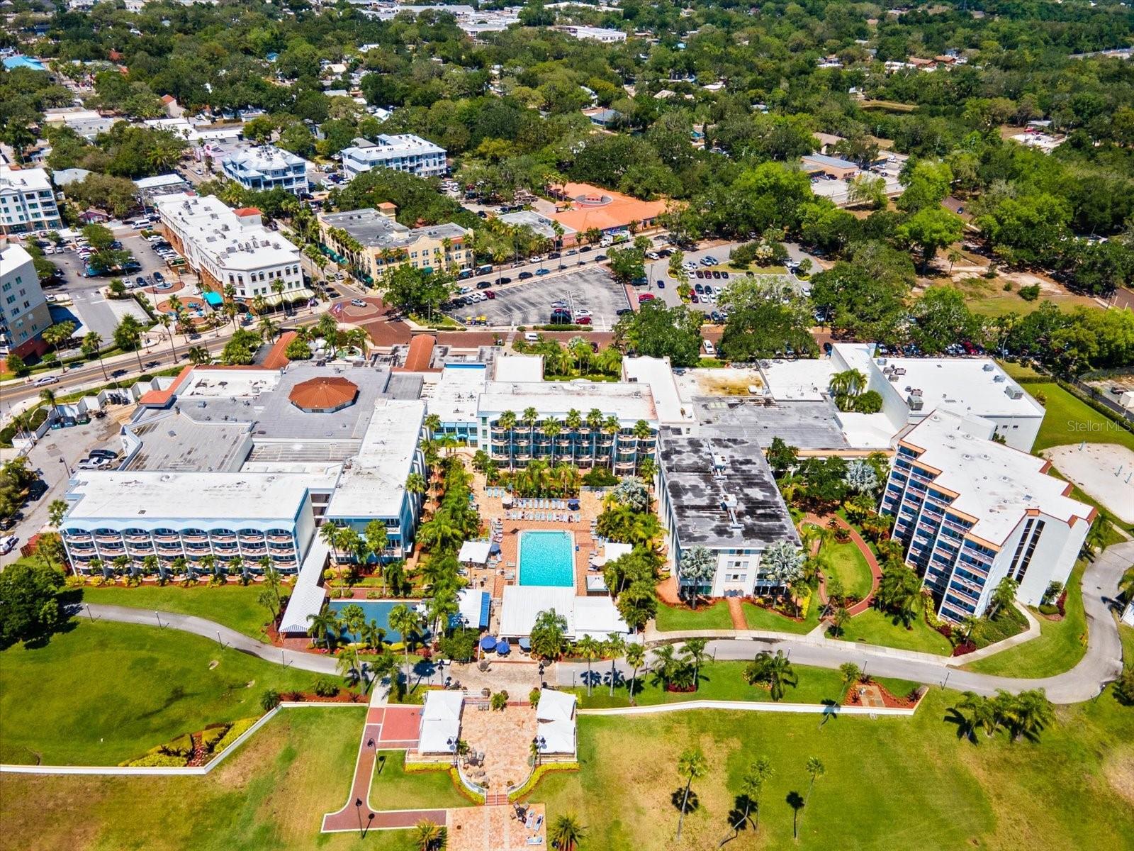 LOVERS OAK CONDO - Residential