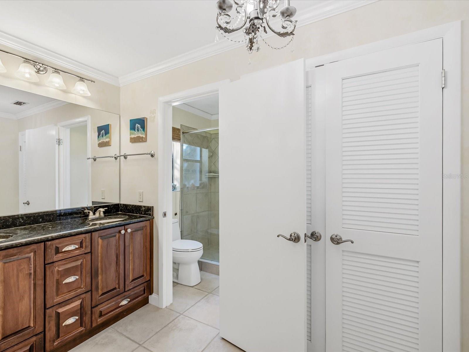 LOVERS OAK CONDO - Residential