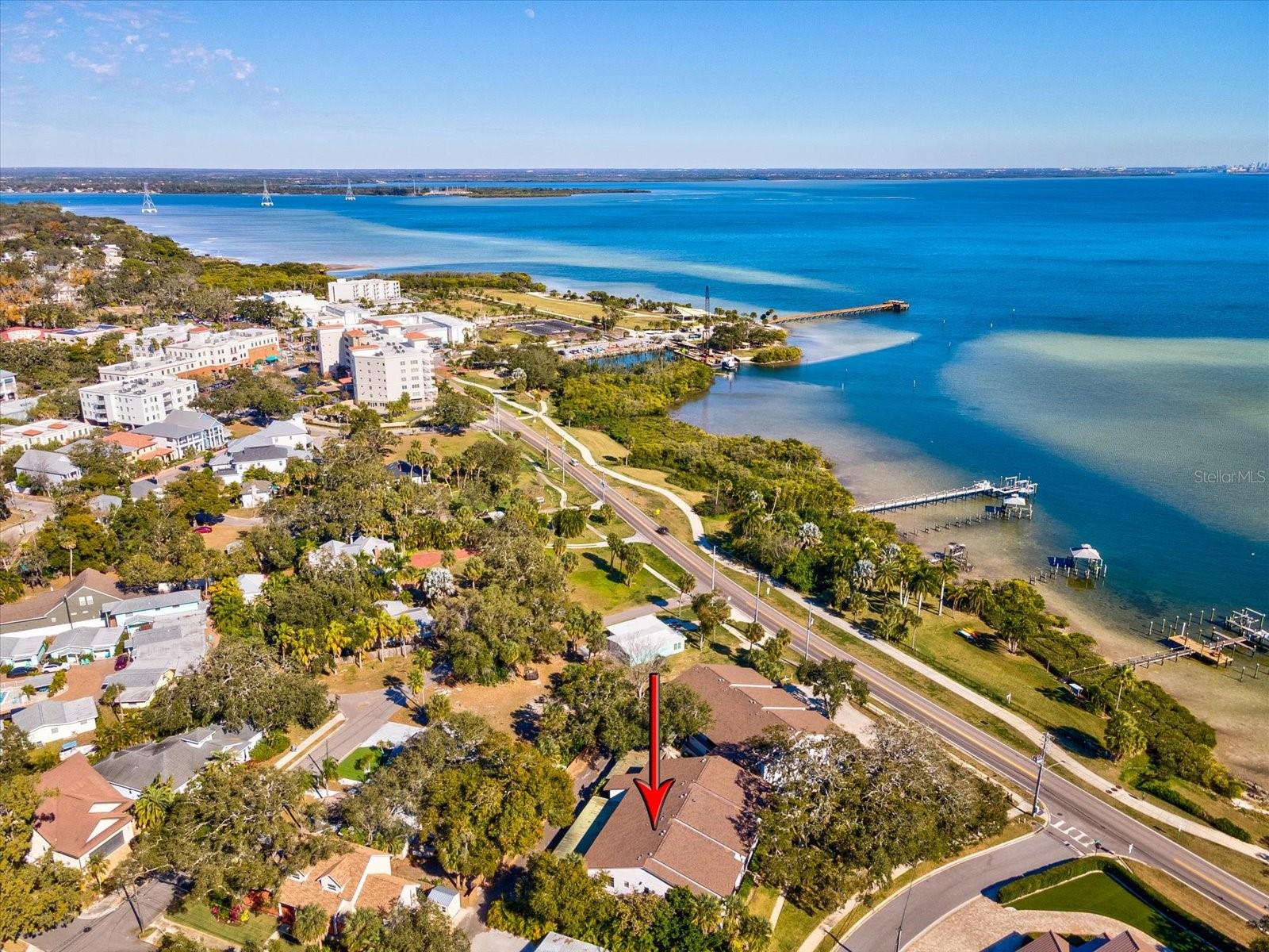 LOVERS OAK CONDO - Residential