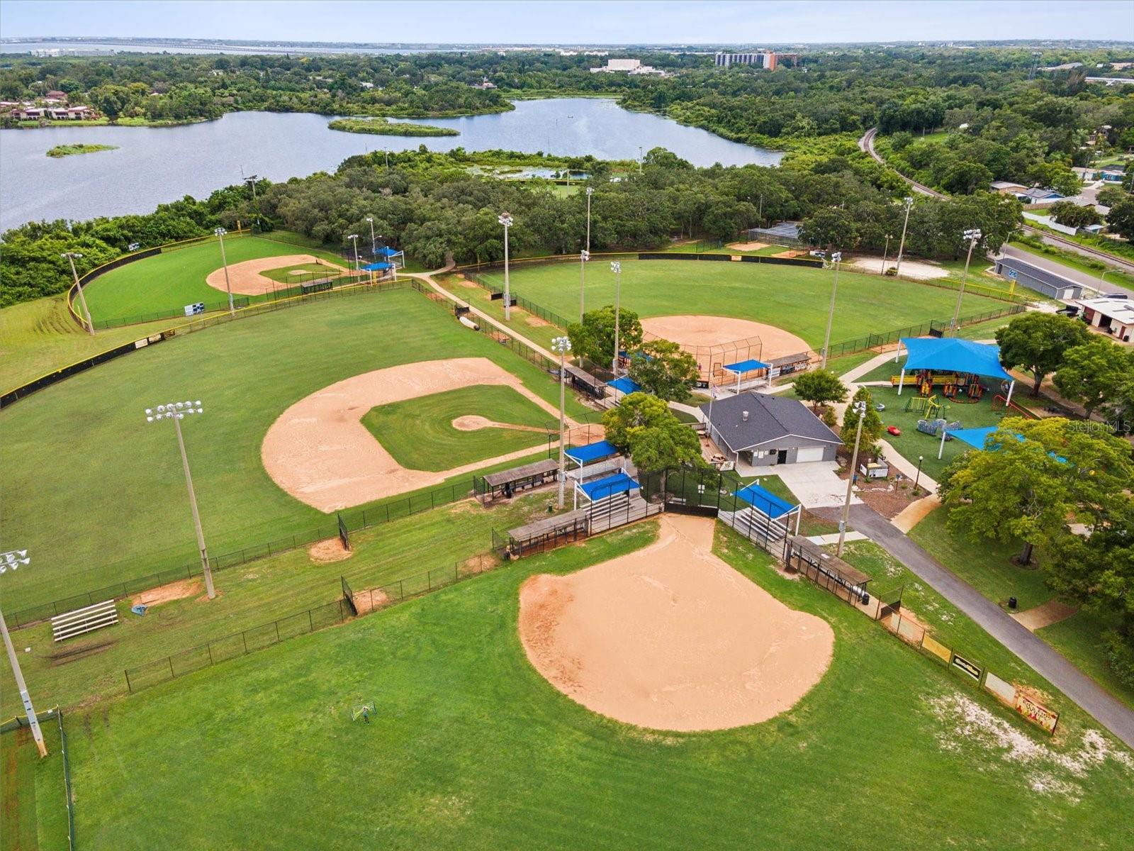 LOVERS OAK CONDO - Residential