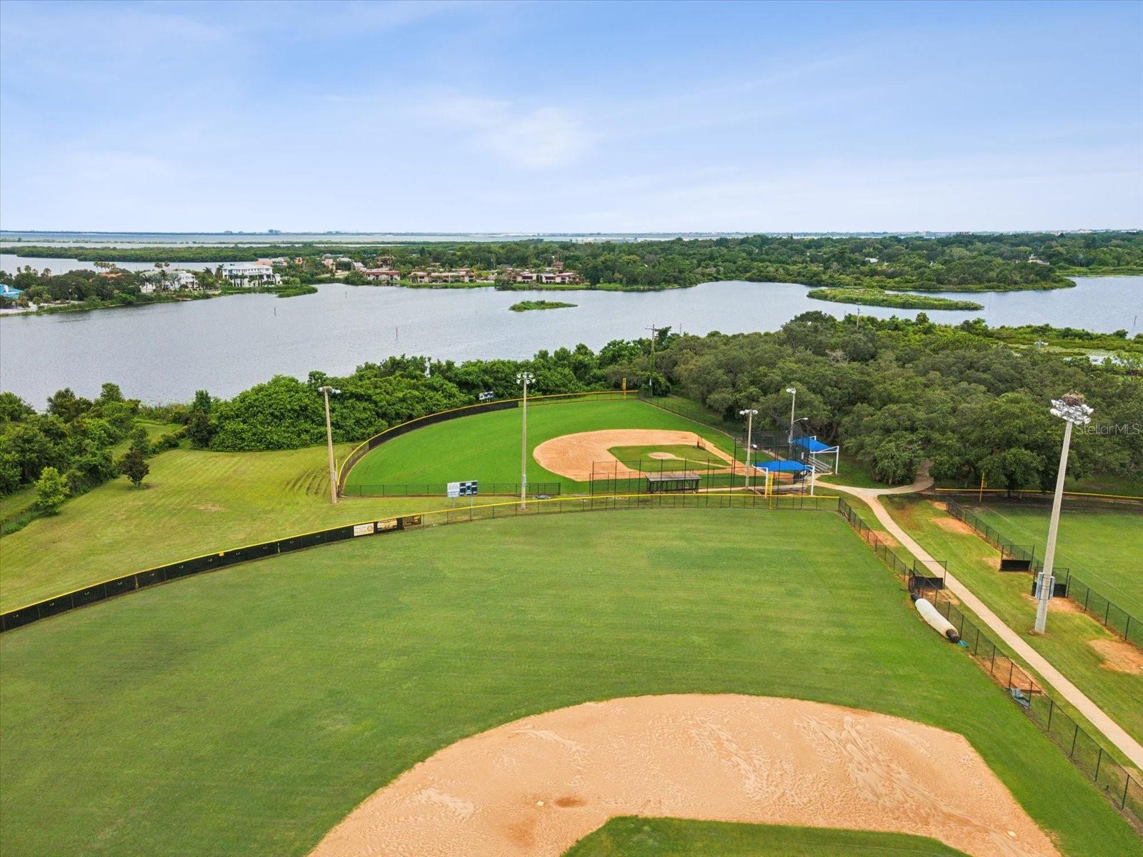 LOVERS OAK CONDO - Residential